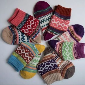 🔥 Elevate Your Sock Game with Unique and Cozy Printed Socks! 🔥